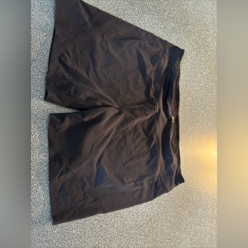 3XL black Tek Gear biker shorts. Barely worn - in great condition!